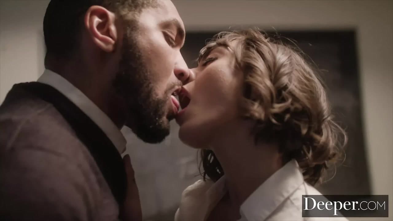Daha derin. janice griffith kontrolü ele aldığında yolunu bulur