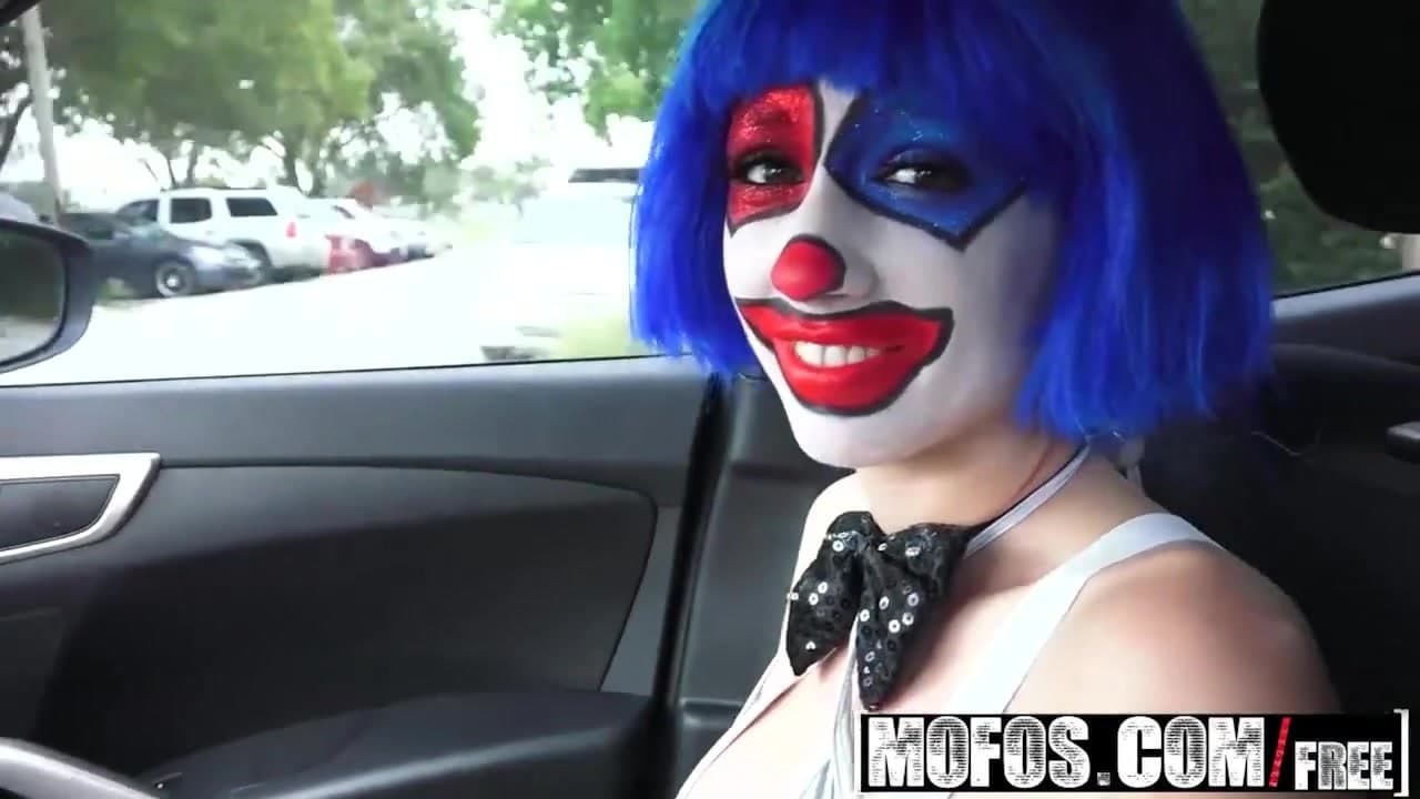 Mofos - sokak oral seks - jmac sally james - seksi sally