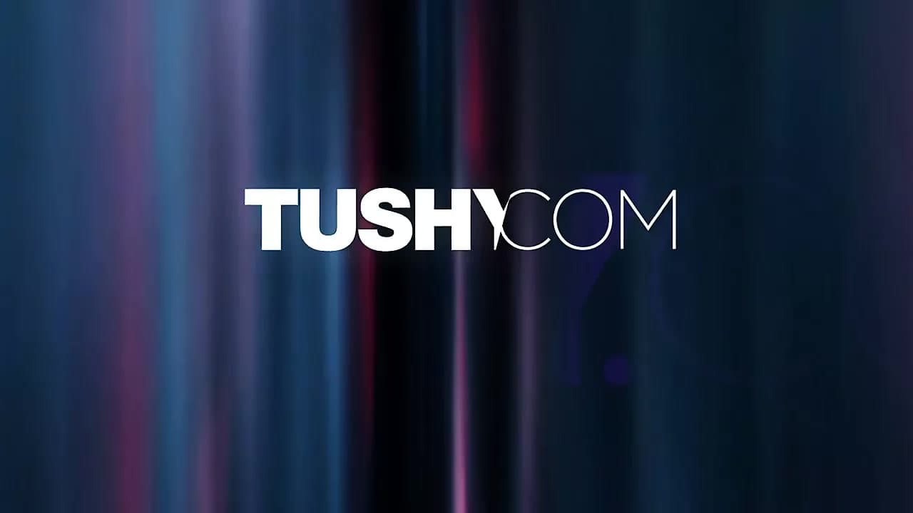 Tushy büyük götlü beyaz kız anal seviyor