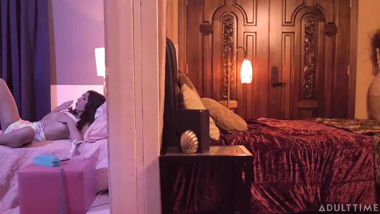 Yetişkin Zamanı - MILF Shay Üvey kızı Maya Woulfe'nin adını inlediğini duydu! Wet Symphony'ye katılır