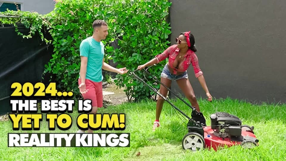 Johnny her zaman orta yaşlı seksi kadını sikmek istedi ve komşusı Naomi Foxxx ona istediğini vermeye hazır - reality kings