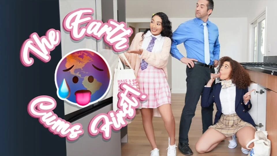 Kız öğrenciler Sarah Lace ve Willow Ryder öğretmenlerinin yarağını elektrikli süpürge gibi emiyor - freeuse fantasy
