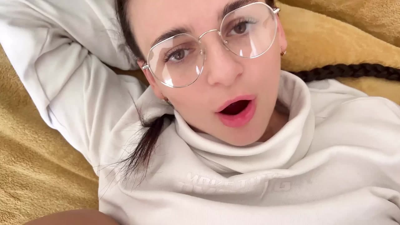 Öğretmen beni götten sikiyor