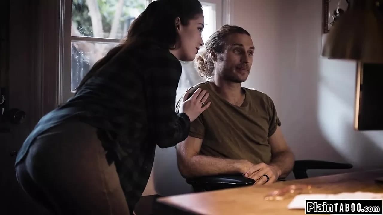 Adam ihtiyaçlar için sikme bir küçük memeler deli milf için almak eş geri