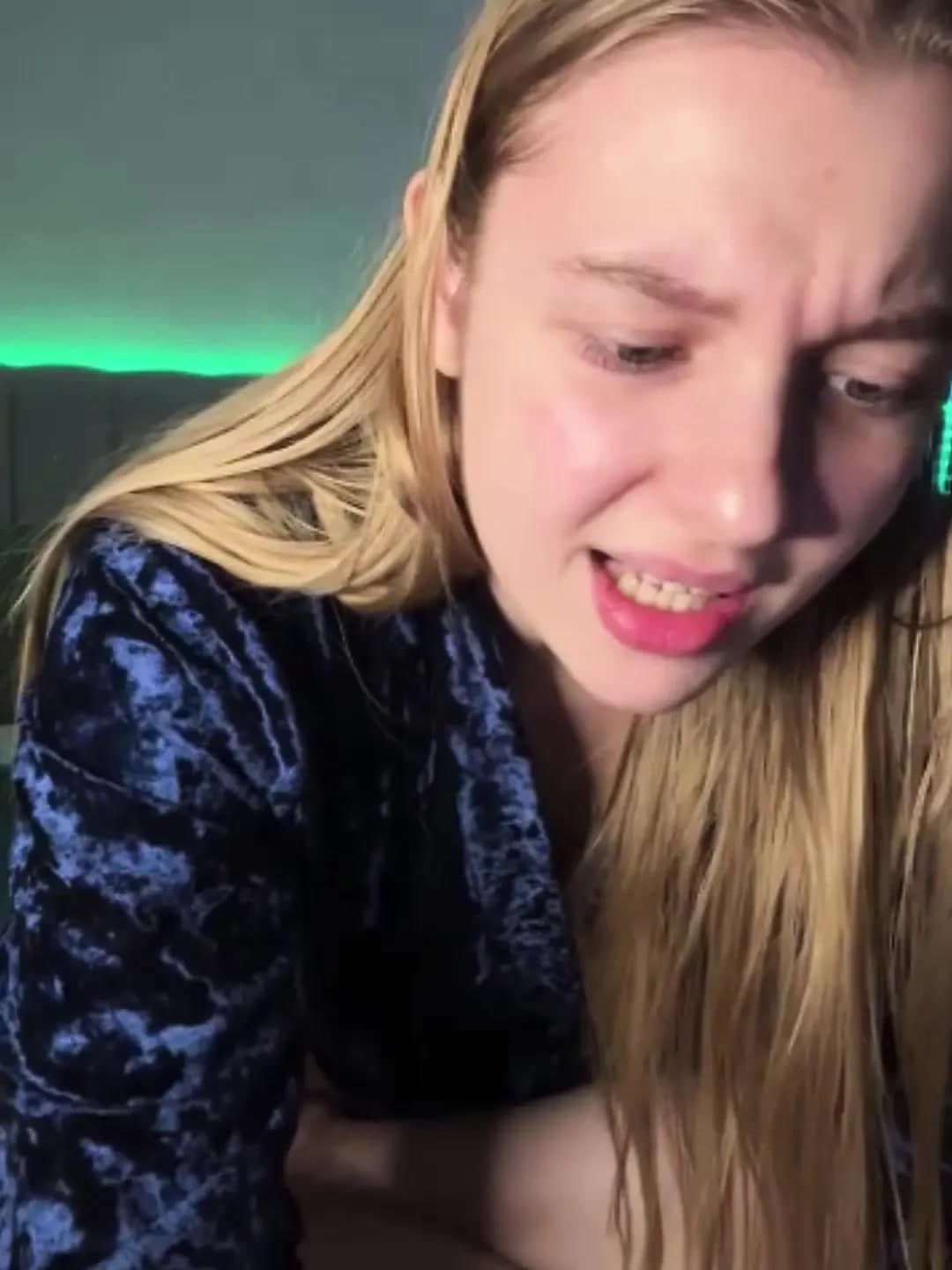 Fucking pussy and squirting homemade