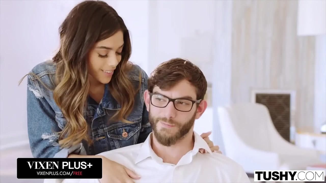 Tushy üniversite öğrencisinin her gün anal hakimiyete ihtiyacı var