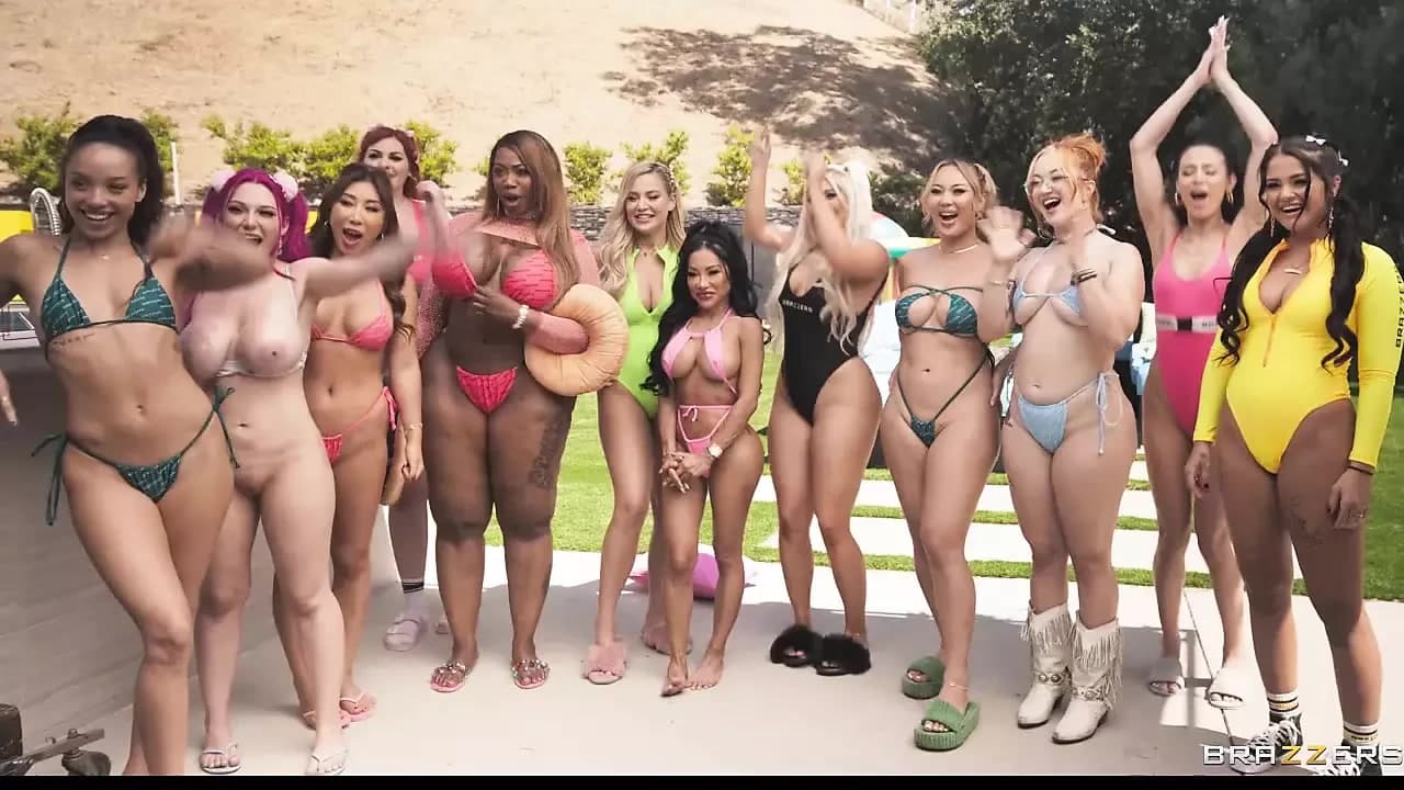 Brazzers house 4: bölüm 2.Phoenix Marie, Jenna Foxx, Alexis Tae, Victoria Cakes, Kylie Rocket